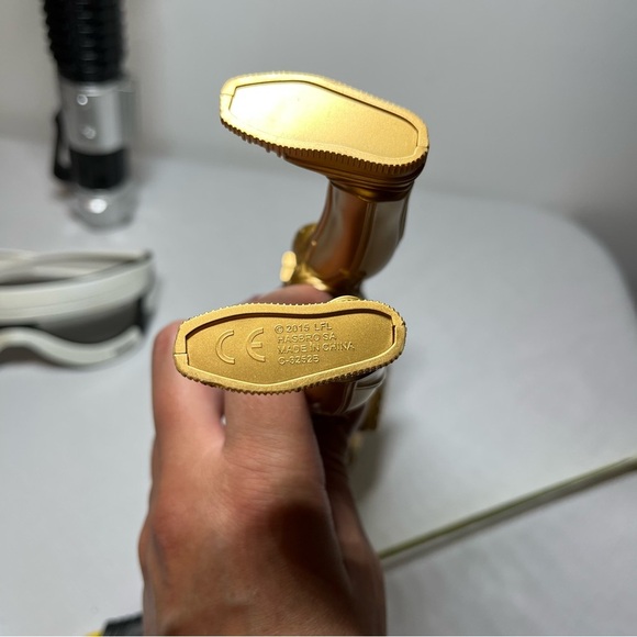 Star Wars Gold and Blue Collectible Set - Picture 9 of 12